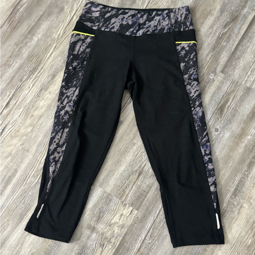 Black and Gray Camouflage Leggings